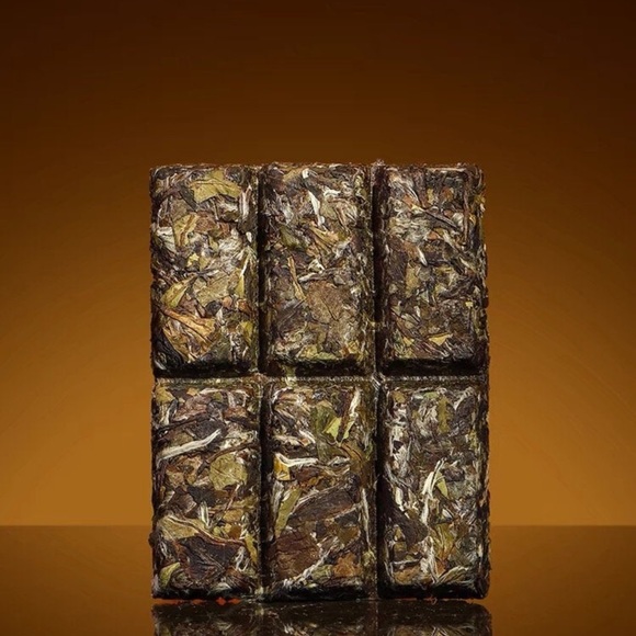 White Peony Tea Cake - Picture 2 of 3